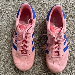Adidas Women's Sneakers in Pink and Blue